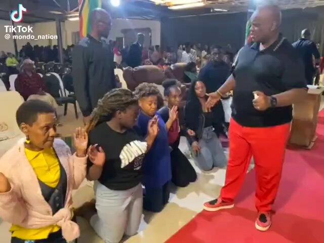 Pastor Mondo Attracting Crowds & Performing Miracles in Kenya